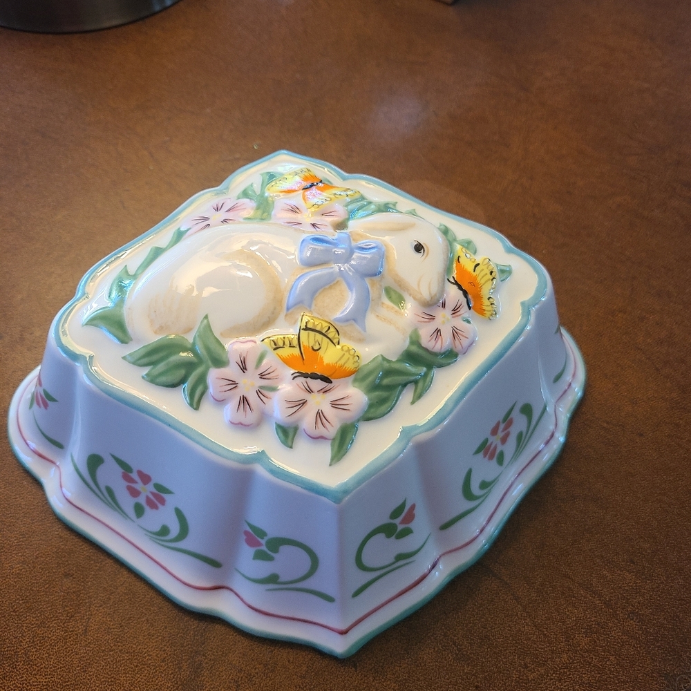 Franklin Mint Le Cordon Bleu lamb ceramic mold/kitchen decor vintage 1986